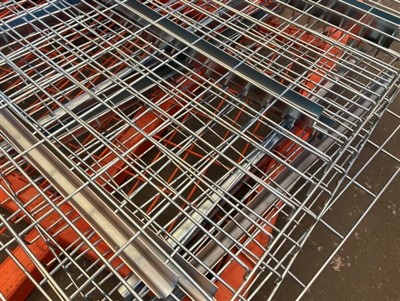 Escolhendo o tratamento de superfície correto para as estantes do seu armazém